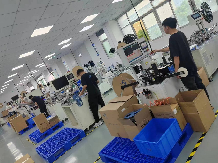 步步精全自動生產(chǎn)中心