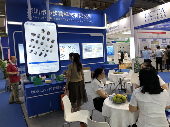 步步精2023ELEXCON電子展洽談